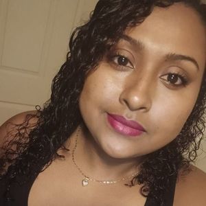 Meet your Posher, Karina